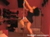 Homemade amateur girlfriend dancing in the pole